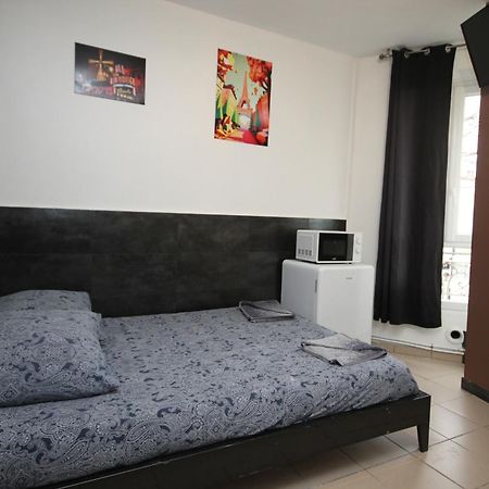09 - Chambre Proche Paris Et Transports Avec Tv Wifi 圣但尼 外观 照片