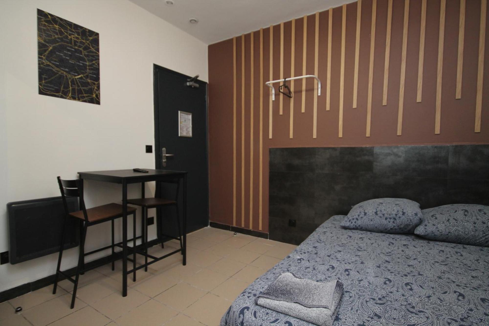 09 - Chambre Proche Paris Et Transports Avec Tv Wifi 圣但尼 外观 照片